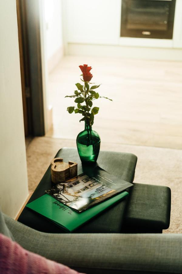 Rigney Bank House, South Lakes Luxury Apartments ミルソープ エクステリア 写真